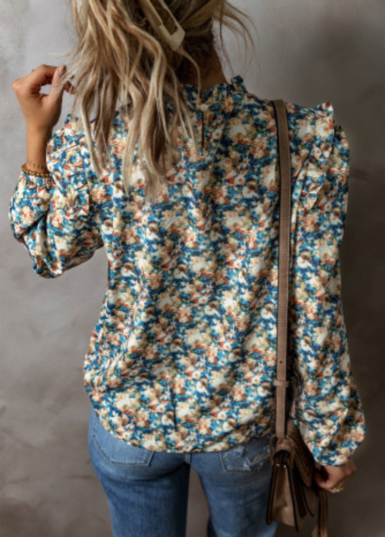 GIRL LIKE ME FLORAL BLOUSE