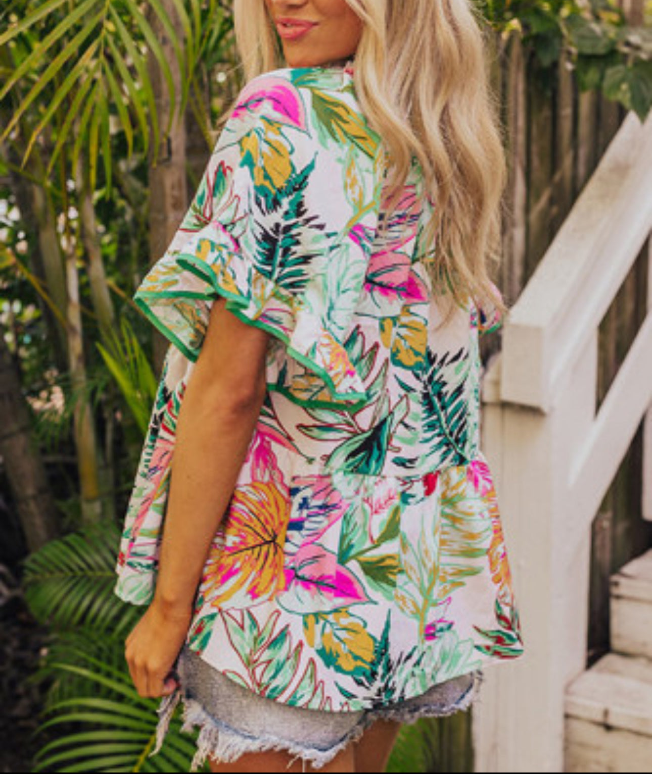 SOMEWHERE TROPICAL FLORAL BLOUSE