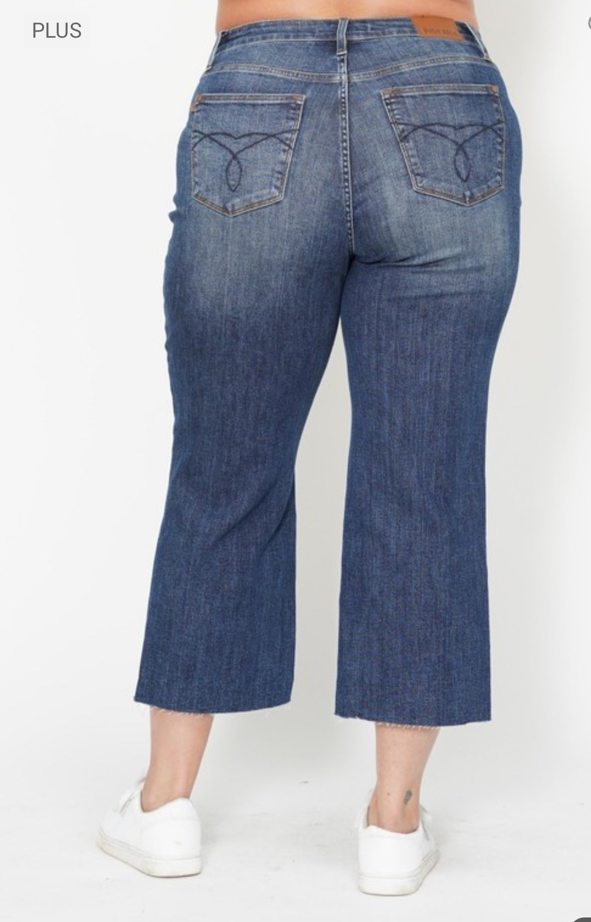 CURVY JUDY BLUE CROP WIDE JEANS